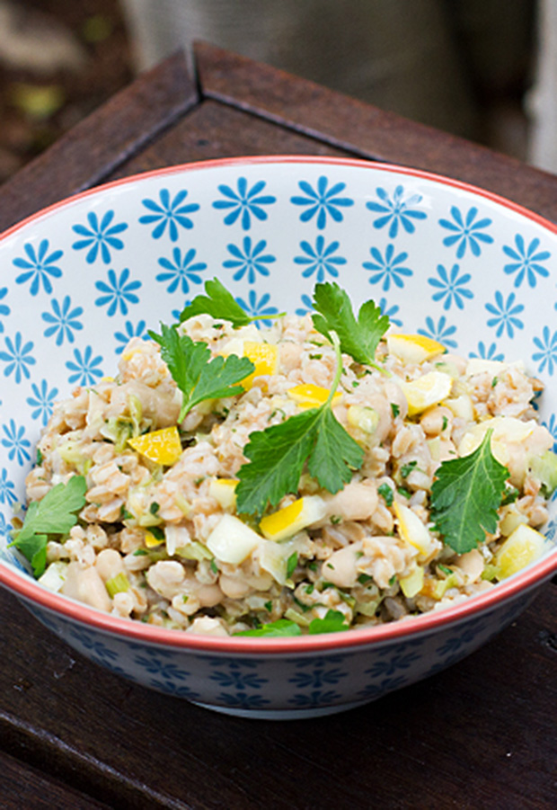 Super Easy Recipes for When You’re Snowed In: Farro White Bean Salad Recipe