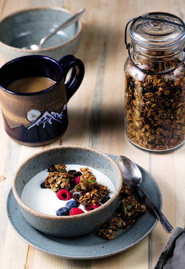 Super Easy Recipes for When You’re Snowed In: Ginger-Molasses Granola Recipe