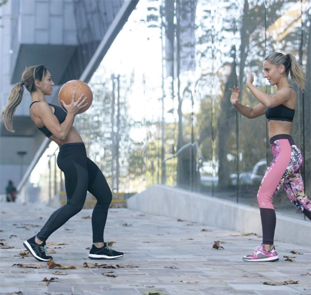 21 Fit and Famous Snapchats to Follow