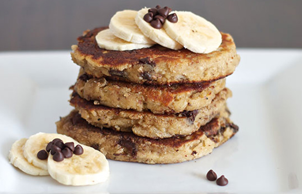 Paleo Pancake Recipes: Paleo Chocolate Chip Banana Pancakes Recipe